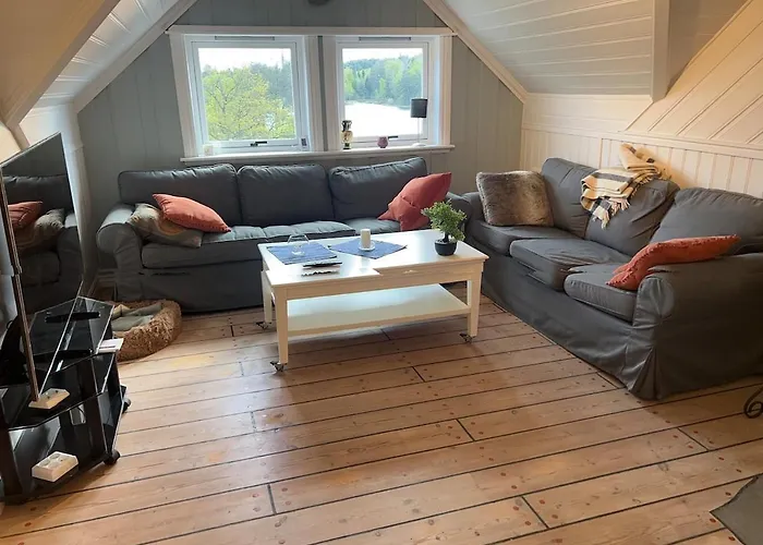 Loft By Water Lake, Central, 5 Min From E6 アパート *