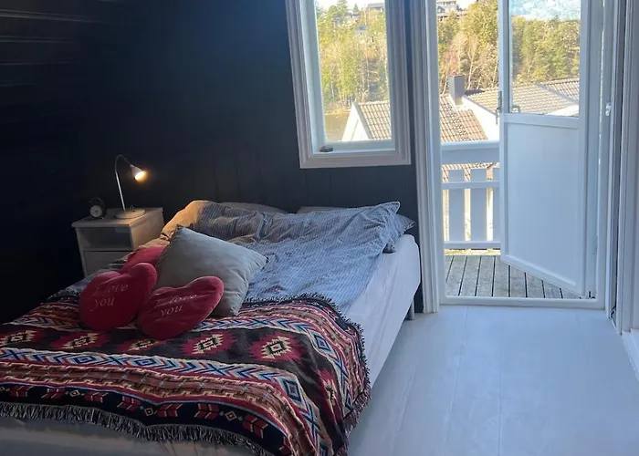 Loft By Water Lake, Central, 5 Min From E6 アパート モス