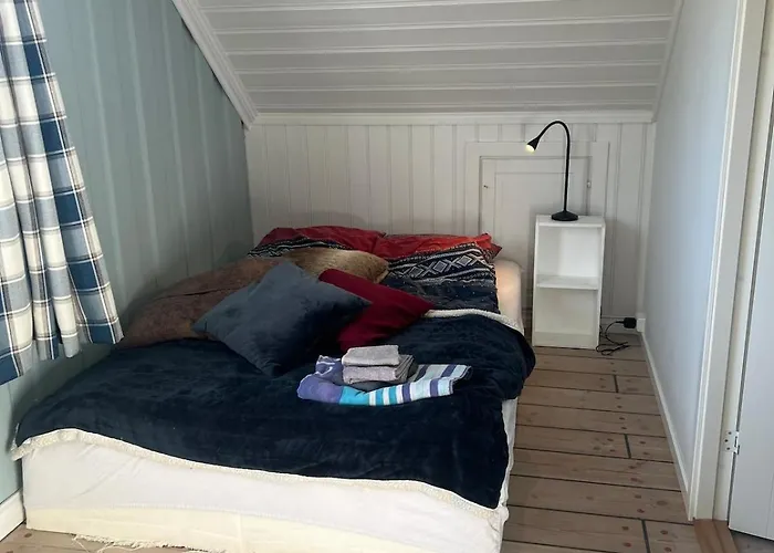 Loft By Water Lake, Central, 5 Min From E6 アパート *